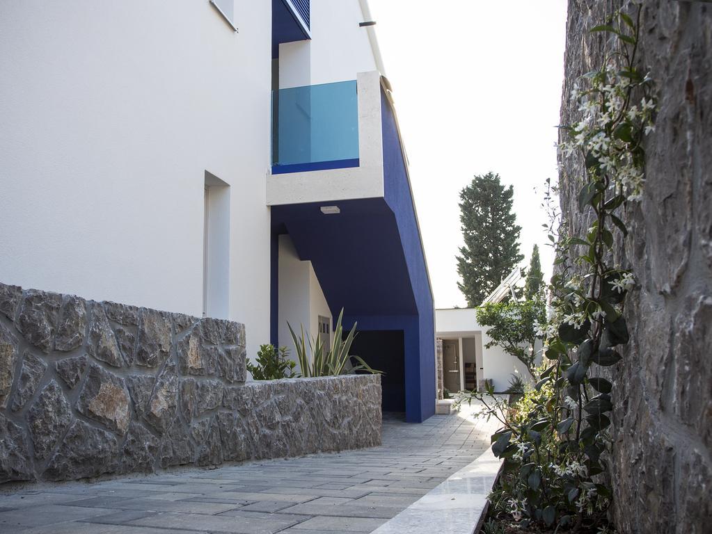 Apartments Petra Njivice Exterior photo